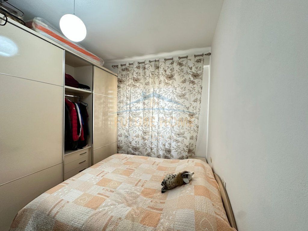 Shitet, Apartament 2+1, Fresk, Tiranë.