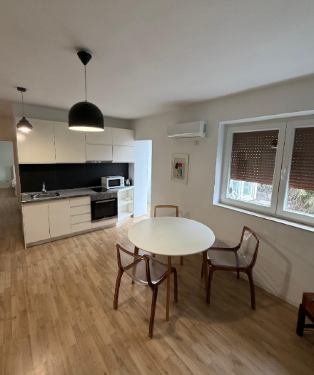 Apartment 1+1 for Rent near Rrugica e Salës