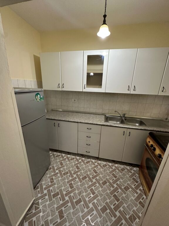 Apartament me qera - Bulevardi Zogu i Pare