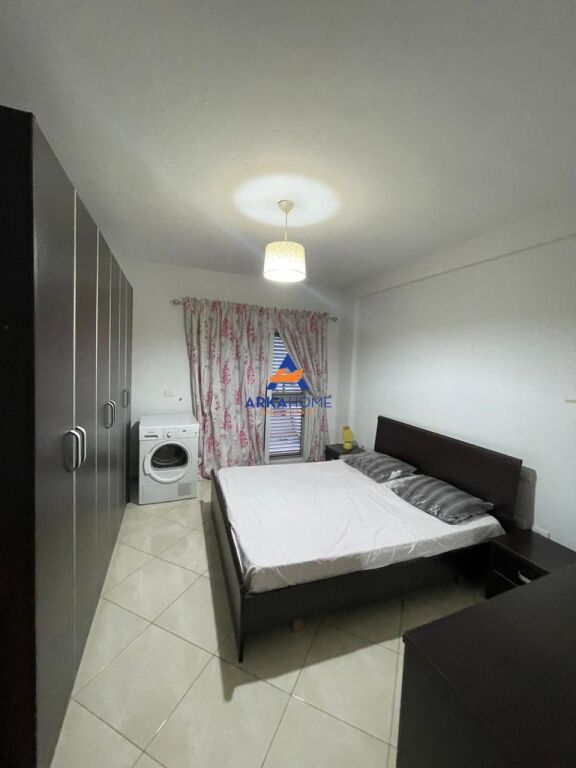 JEPET APARTMENT ME QERA 2+1+BALLKON "YZBERISHT, AFER GRAND GALLERY" 50.000 LEKE