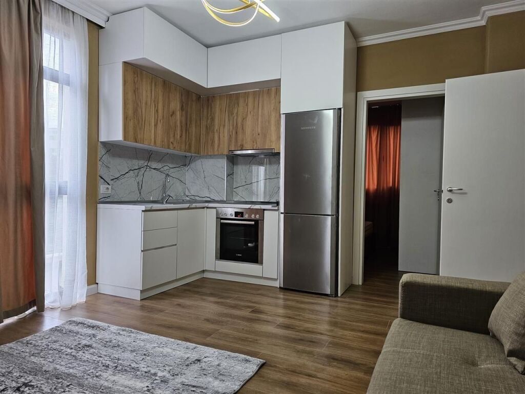 Qera | Apartament 2 + 1 | Spitali Amerikan 2 | 550 €/muaj