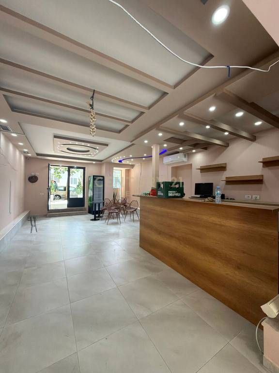 PEDIATRIA, PREMISES FOR RENT FOR BAR! 700 € /Month Total Area 75m2 Internal Area  
