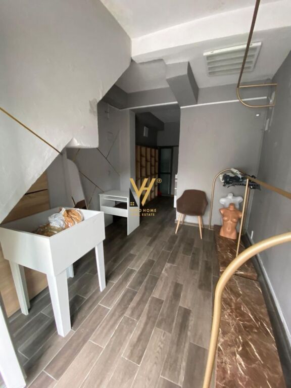 SHOP 17 M2 FOR RENT IN STUDENT CITY 200 EURO