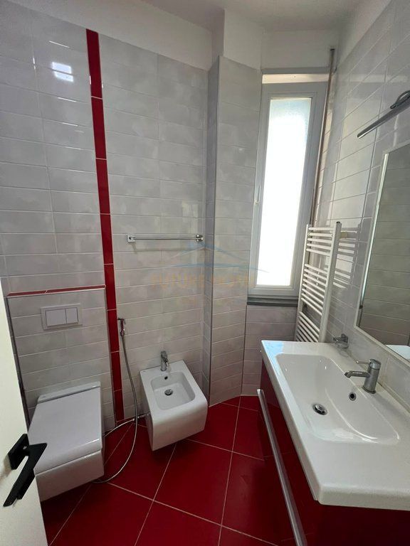 Qera, Apartament 2+1+2, Kopshti Botanik, Tiranë.