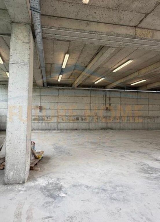 Rent, Warehouse, Peze-Helmes