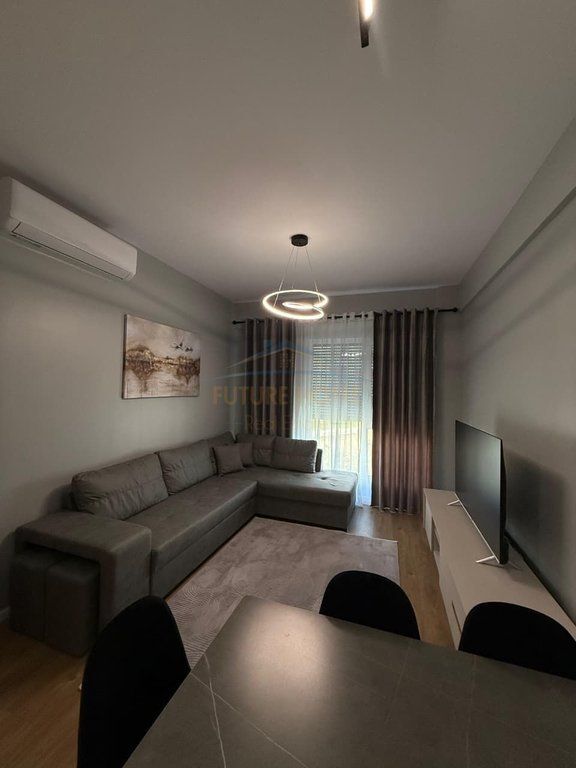 Qera, Apartament 1+1, Fresk