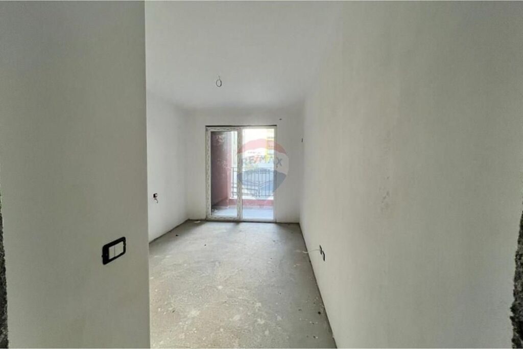Apartament 1+1 ne shitje Rruga Kavajes