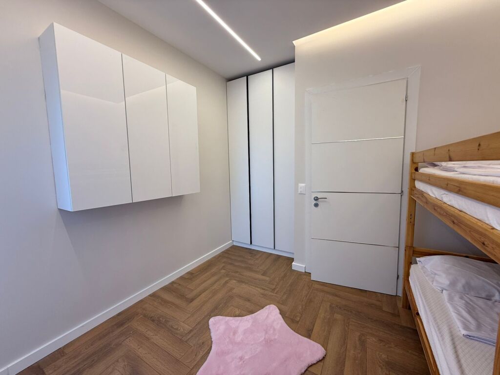 APartament me qera - Pazari  i Ri