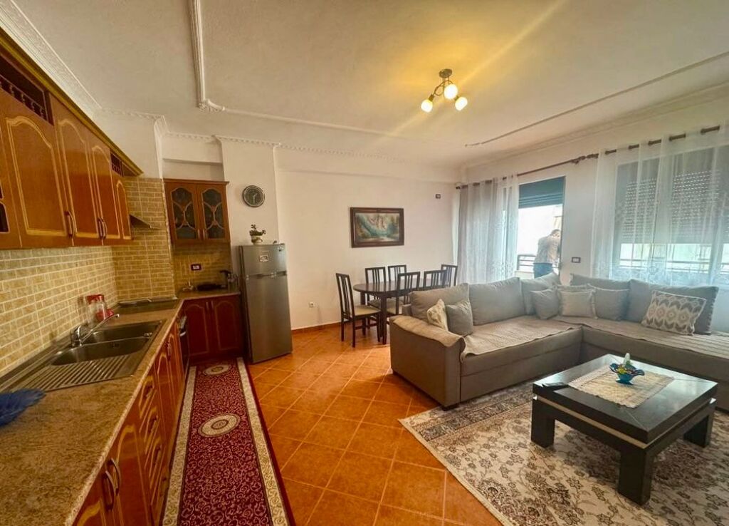 Shitet, Apartament 2+1, Yzberisht, Tiranë.