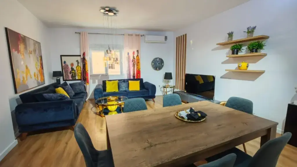 Affitto | Apartament 2 + 1+2| Komuna e Parisit | 950 €/mese