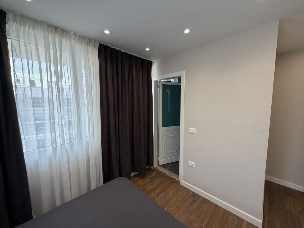 Apartamwnt 2+1+2 per qera Sauk !