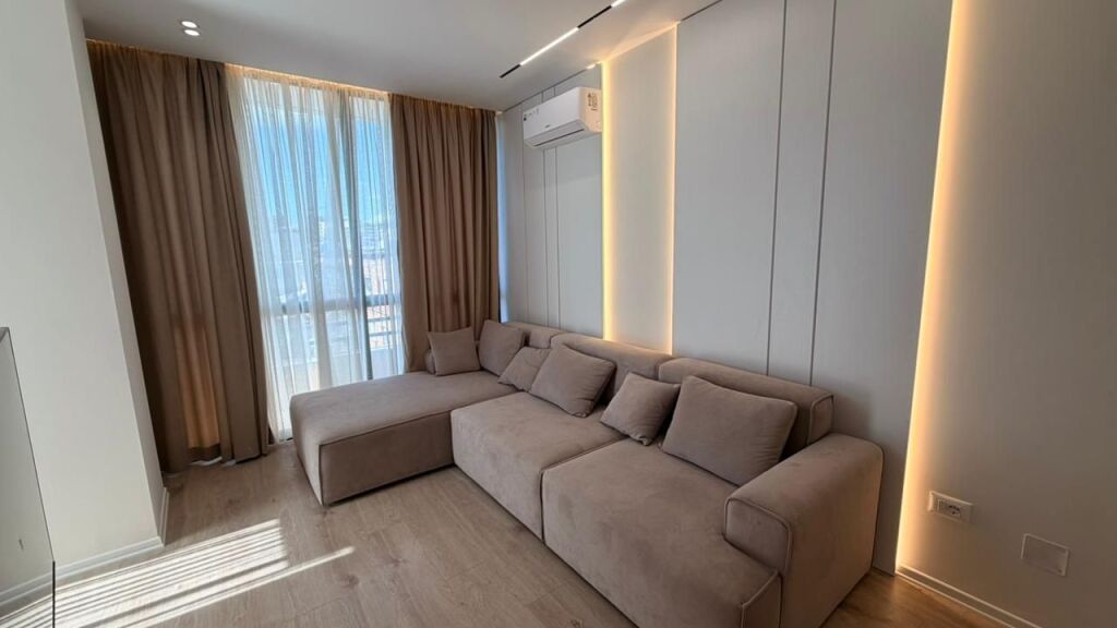 🏡 Shitet Apartament Modern 2+1 tek 21 Dhjetori