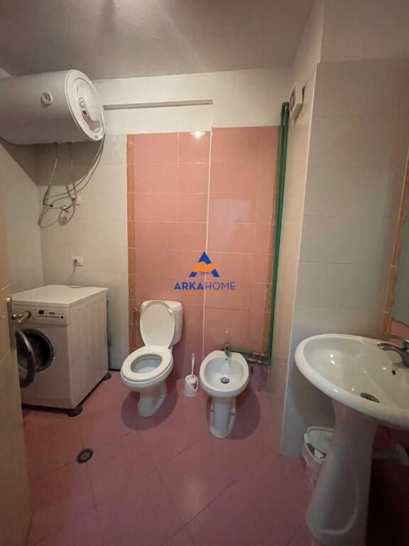 JEPET APARTMENT ME QERA 2+1+BALLKON "YZBERISHT, AFER GRAND GALLERY" 50.000 LEKE