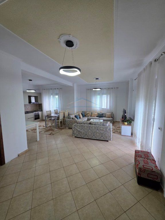 Qera, Apartament 3+1+Post Parkimi, Sauk,Tiranë