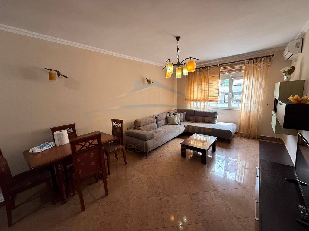 Qera, Apartament 1+1, Sheshi Willson, Tirane