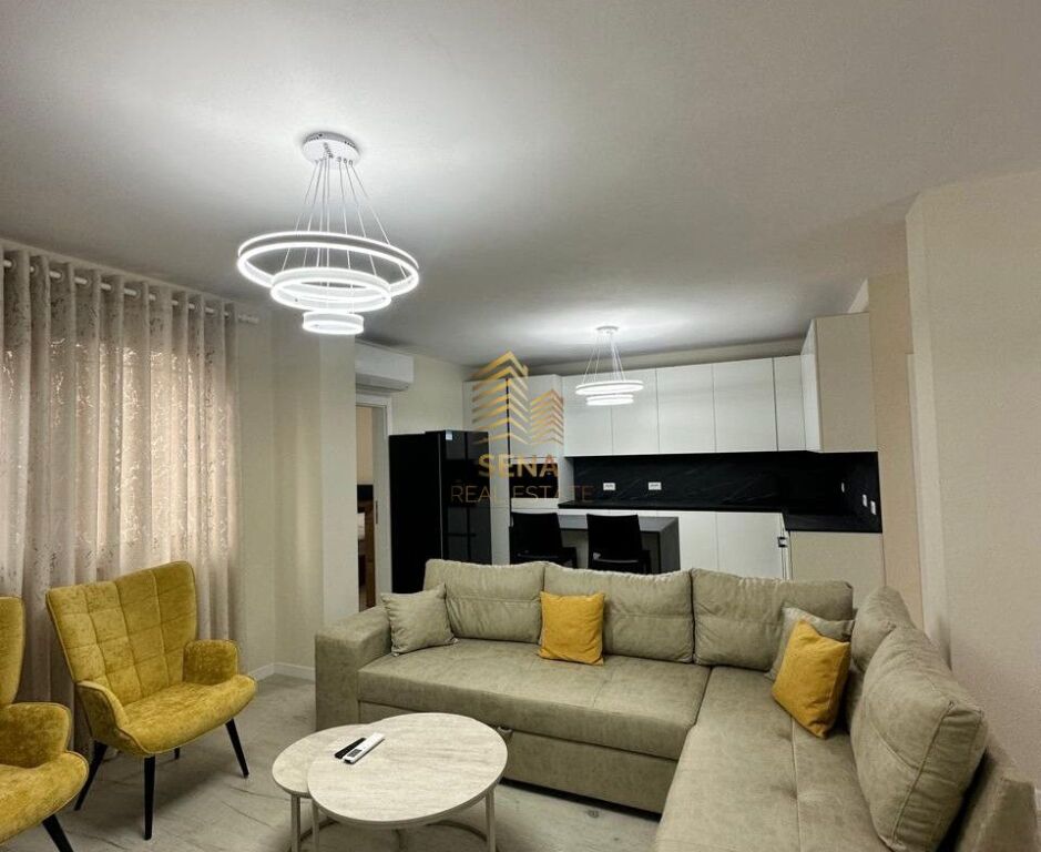 Qira, Apartament 3+1+2blk+2wc,Komuna Parisit, Prane Kristal Centre,1400 Euro/muaj
