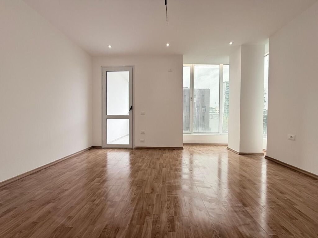 APARTAMENT 2+1 PER SHITJE TEK RRUGA E ELBASANIT