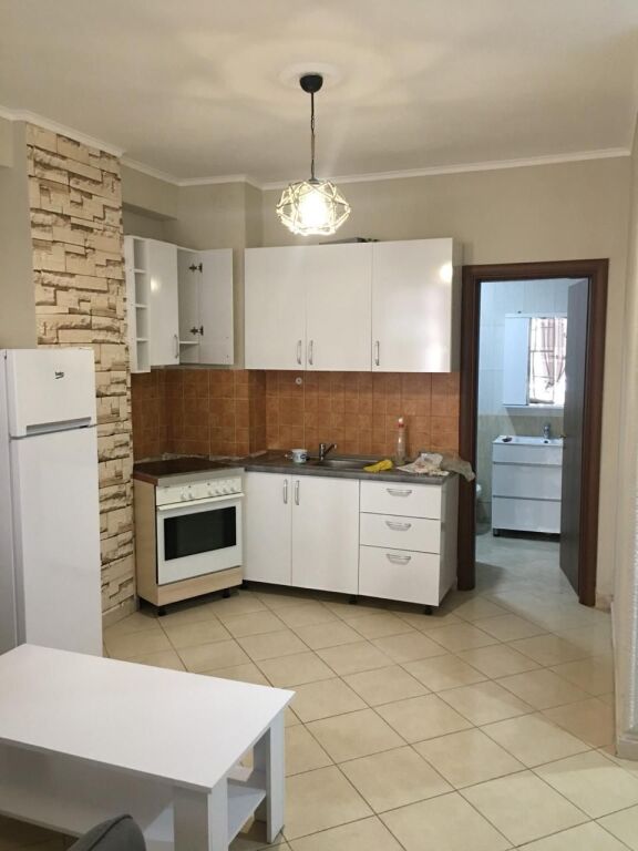 Studio apartment 48m² for rent in Astir