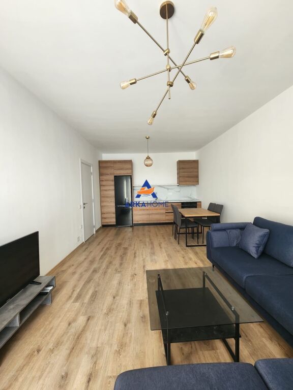 JEPET ME QERA APARTAMENT 1+1+BALLKON "TE FARMACIA 10" 60.000 LEKE