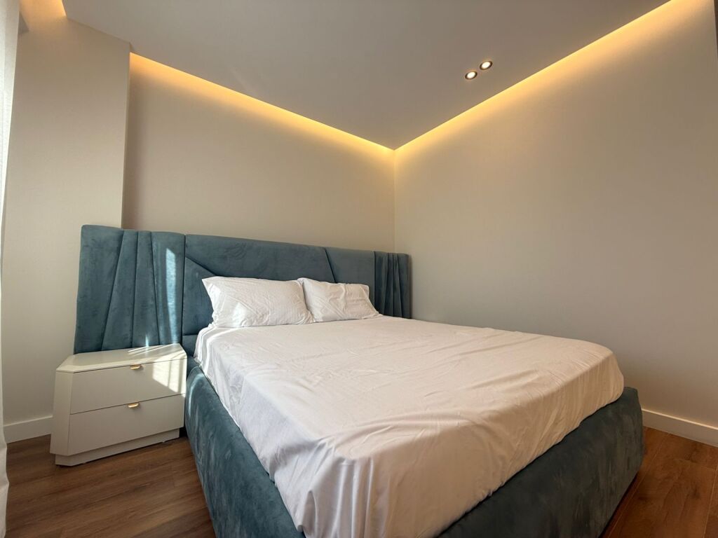Apartament me qera - Pazari i Ri