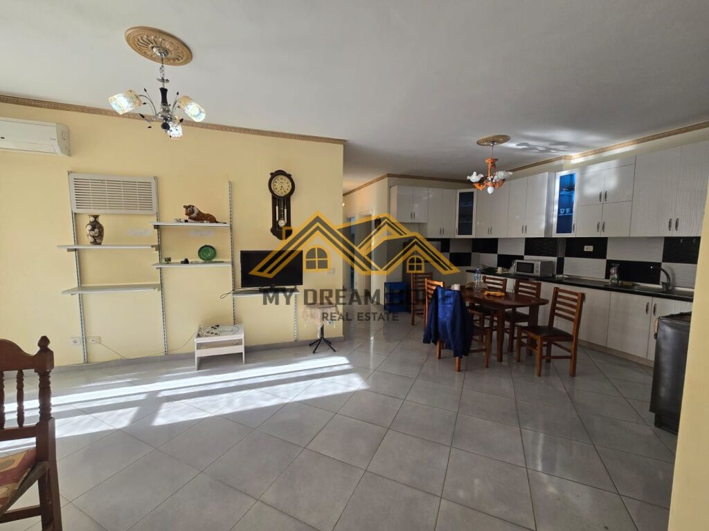 JEPET APARTAMENT 2+1+2 ME QIRA PRANE KAZAZIT