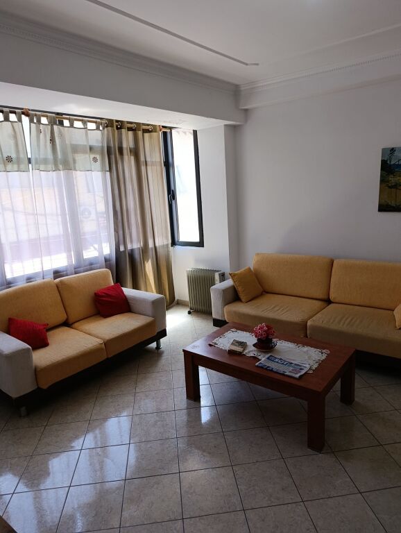 Qera | Apartament 2 + 1 | Rruga Naim Frashëri | 600 €/muaj