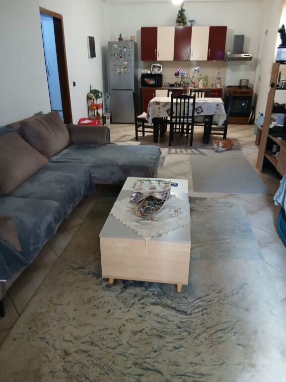 Rent | Shtëpi private 1 + 1 | Shkozë | 220 €/month