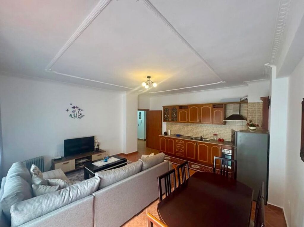 Shitet, Apartament 2+1, Yzberisht, Tiranë.