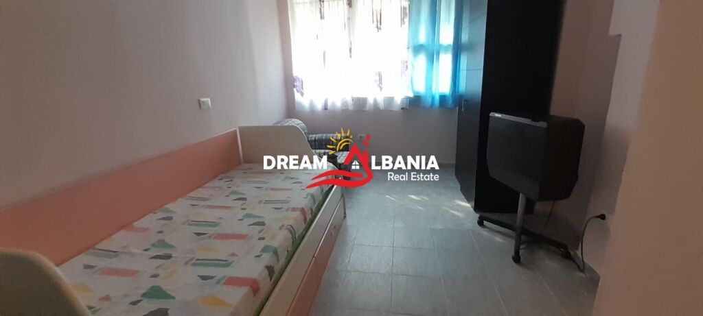 Apartament me qera 3+1 në zonën e Varrit të Bamit prane Kopshtit Cufo (ID 4239093)