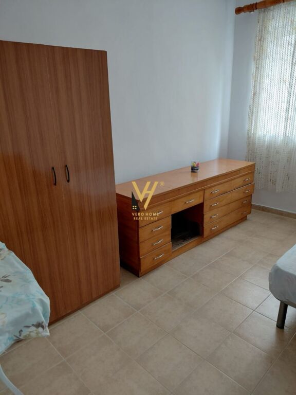 JEPET APARTAMENT 2+1+BLK ME QERA TEK ALI DEMI 52.000 LEKE