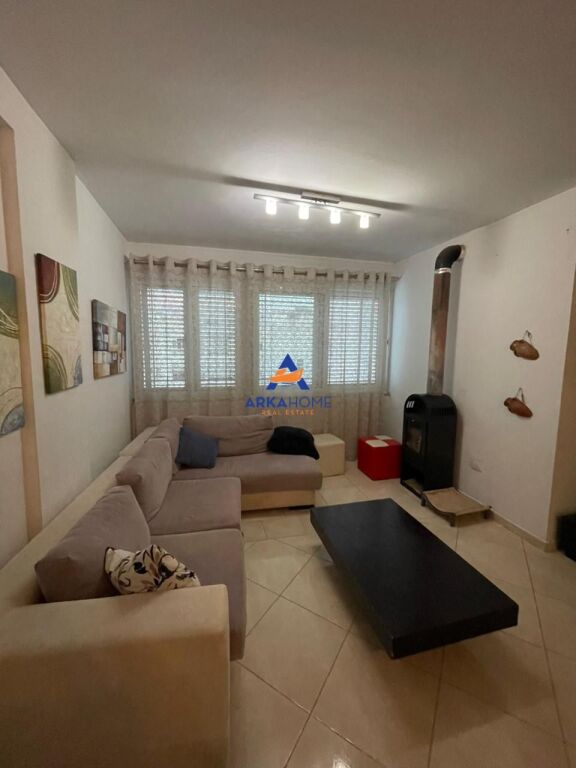 JEPET APARTMENT ME QERA 2+1+BALLKON "YZBERISHT, AFER GRAND GALLERY" 50.000 LEKE
