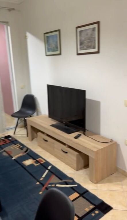 Apartament me qera 1+1 Yzberisht