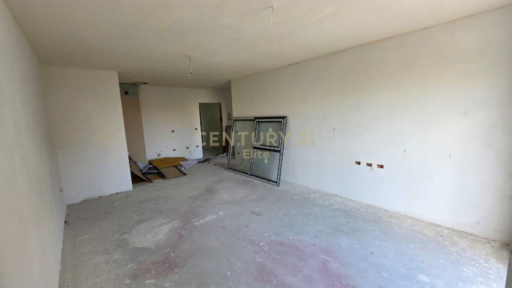 Shitet, Apartament 1+1 te Kompleksi Kinoblock ne Porcelan! 110,000 €
