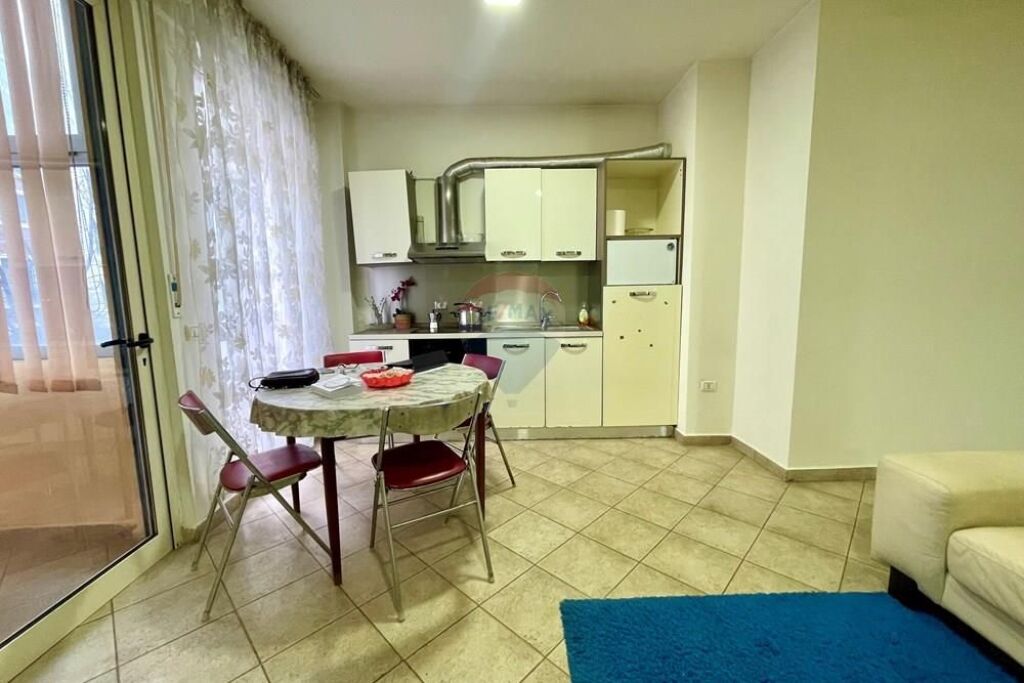 Apartament 2+1 pranë Nobis!