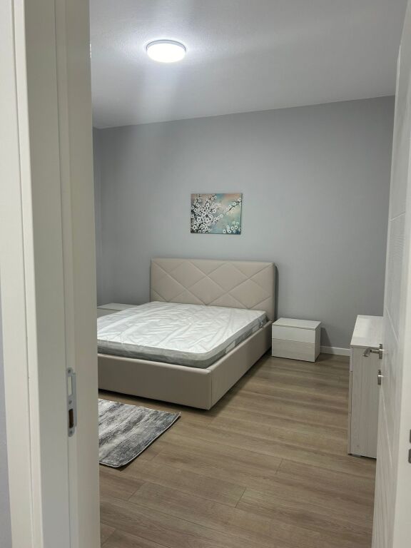 Qera | Shtëpi private 2 + 1 | Poligrafiku | 450 €/muaj