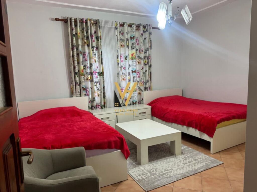 JEPET SHTEPI PRIVATE 2+1+OBORR ME QERA NE ALLIAS 50.000 LEKE