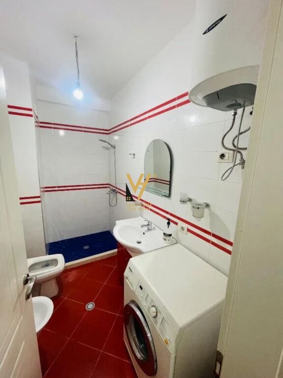JEPET APARTAMENT 2+1+BLK ME QERA TEK ASTIR 60.000 LEKE