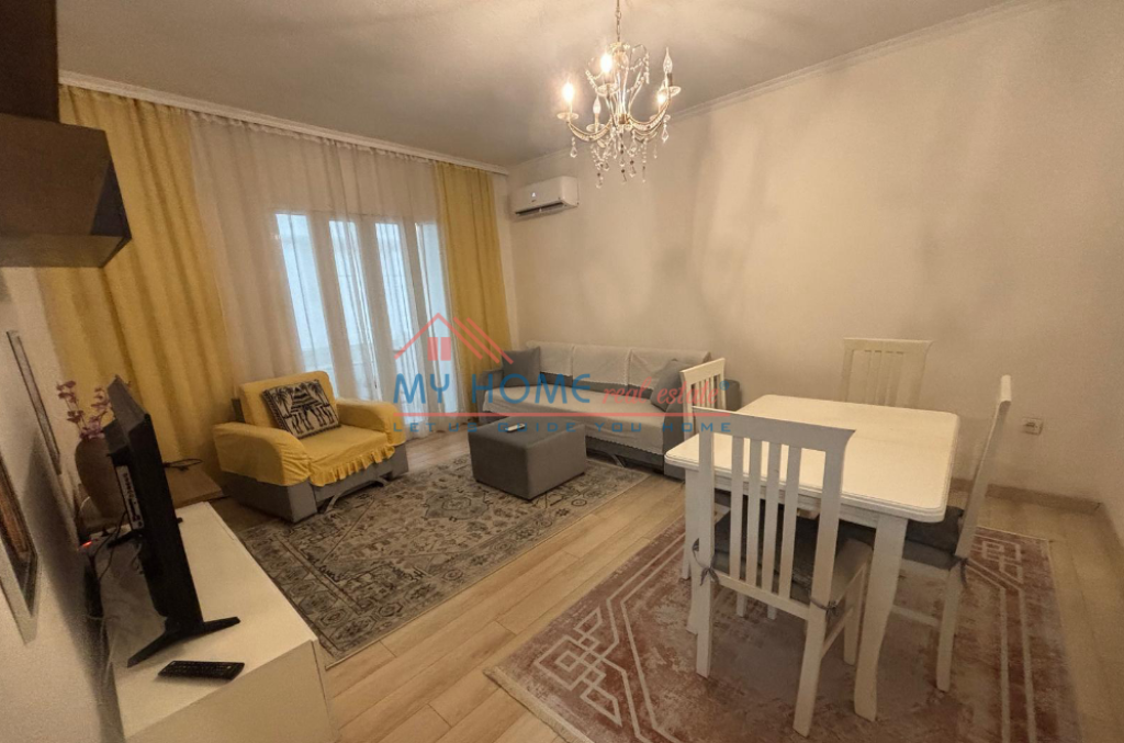 Apartament 3+1 Me Qera Rruga Myslym Shyri Tirane
