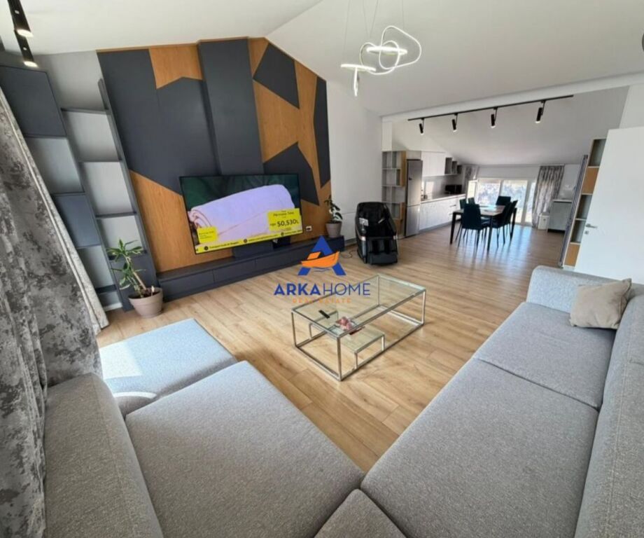 JEPET ME QERA VILE 200M2 "SECRET GARDEN, TEG" 1500 EURO