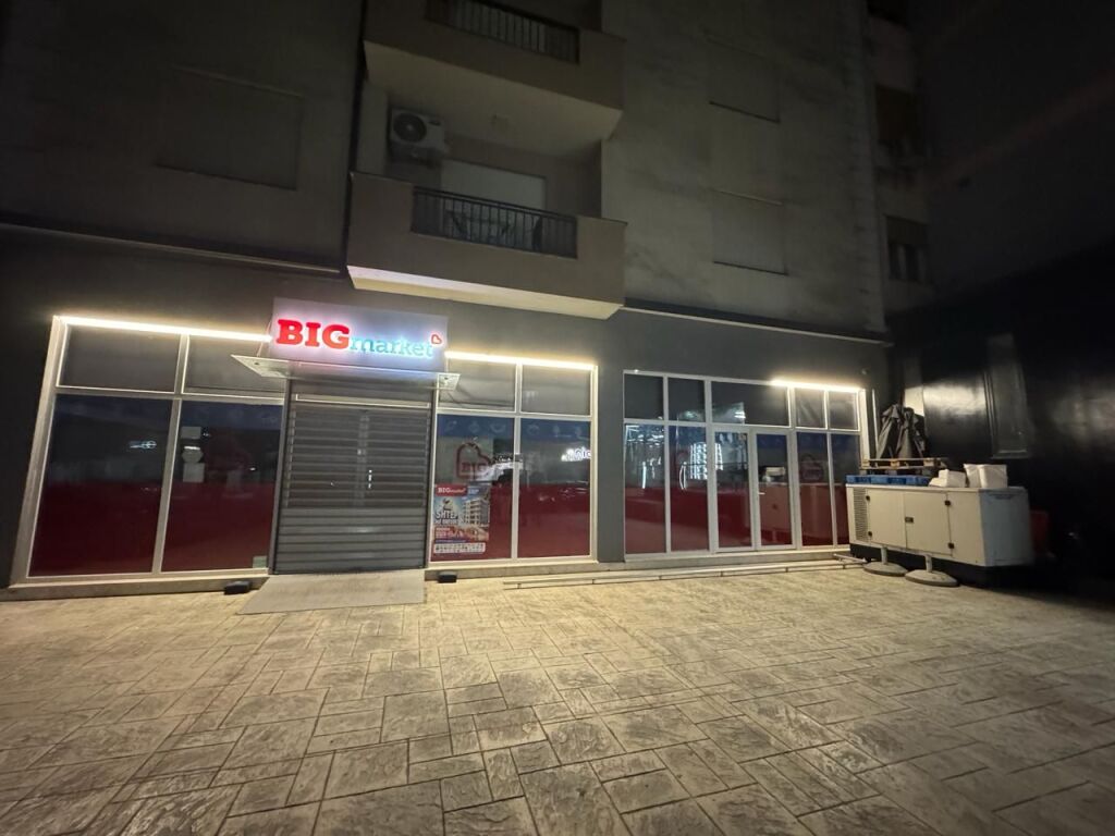 SHOP FOR RENT 240M2
