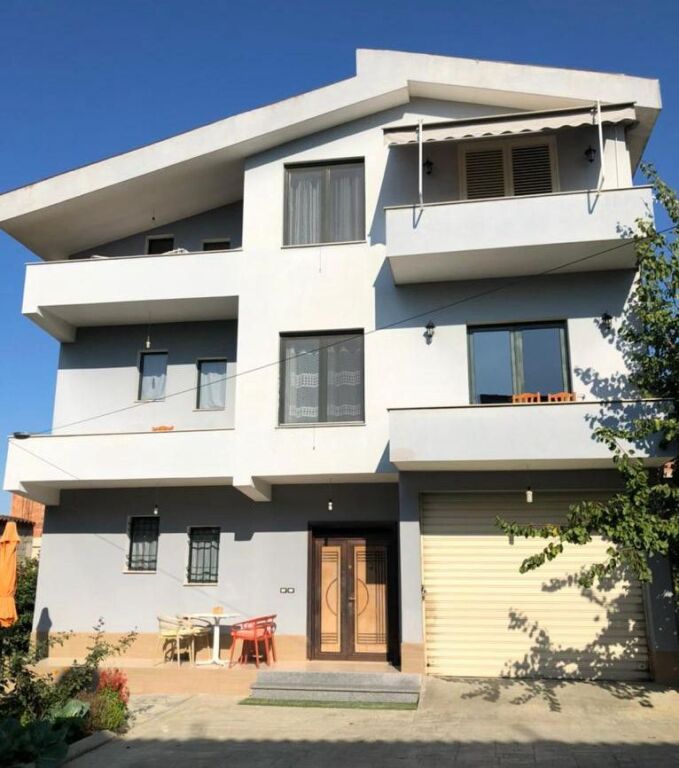 Qera | 2 Apartamente 2 + 1 | Kamëz Municipality | 400 €/muaj