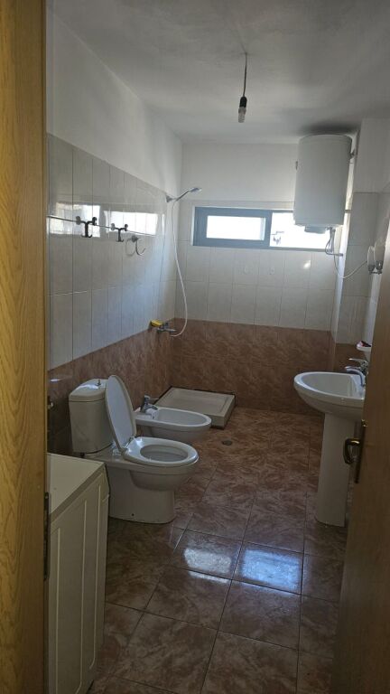Rent | Apartament 2 + 1 | 21 Dhjetori | 550 €/month