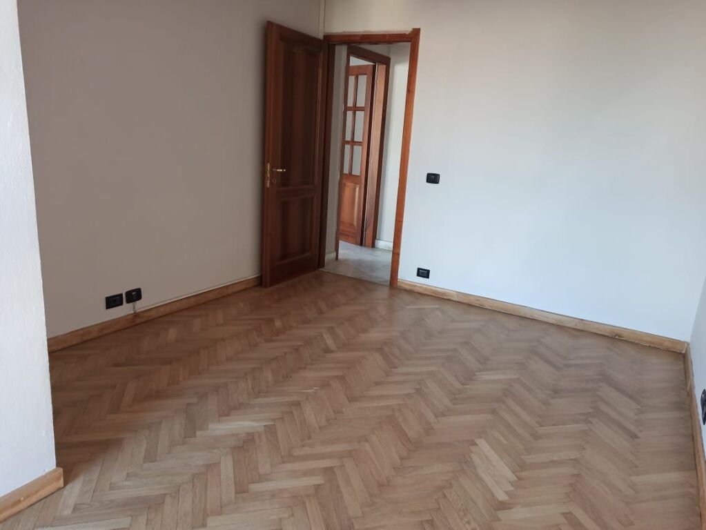 OFFICE SPACE FOR RENT AT TOPTANI