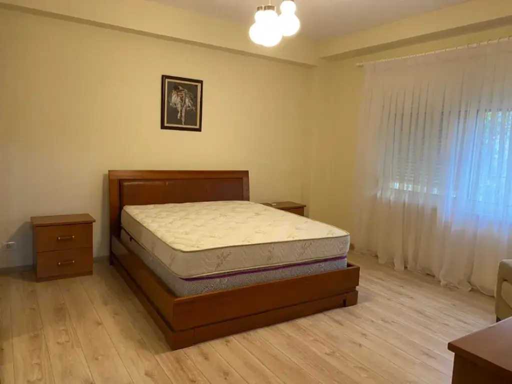 Rent | Apartament 2 + 1 | Brryli | 750 €/month