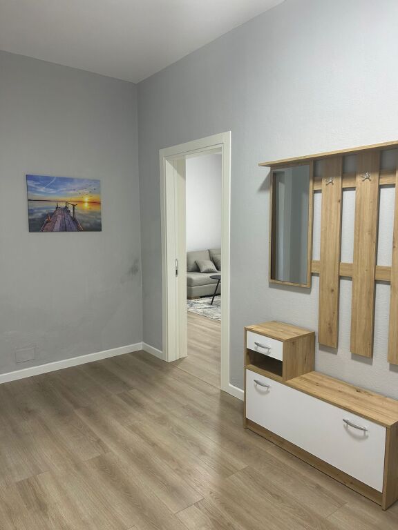 Qera | Shtëpi private 2 + 1 | Poligrafiku | 450 €/muaj