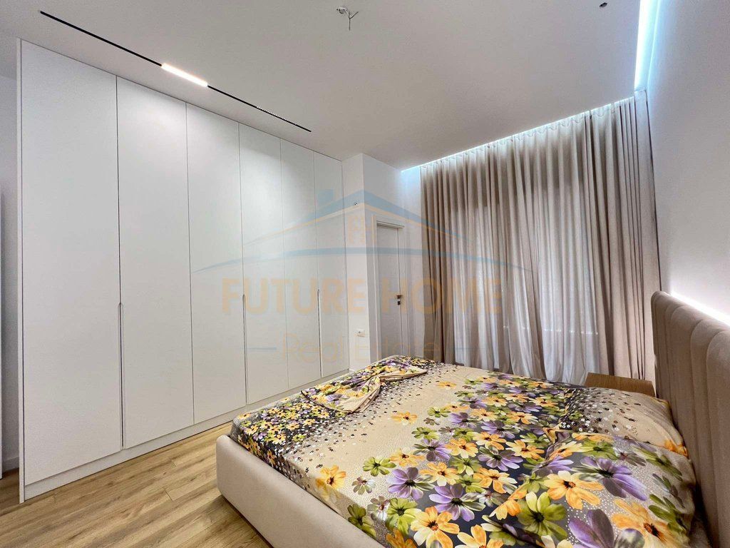 Qera, Apartament 2+1+2+Post Parkimi, Kopshti Botanik,Tiranë