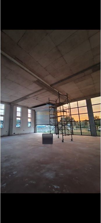 Rent,Warehouse,Vorë