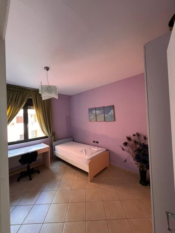 Apartament 2+1 me qira, Qender