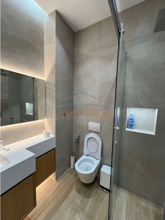 Qera, Apartament 2+1+2+Post Parkimi, Kopshti Botanik,Tiranë