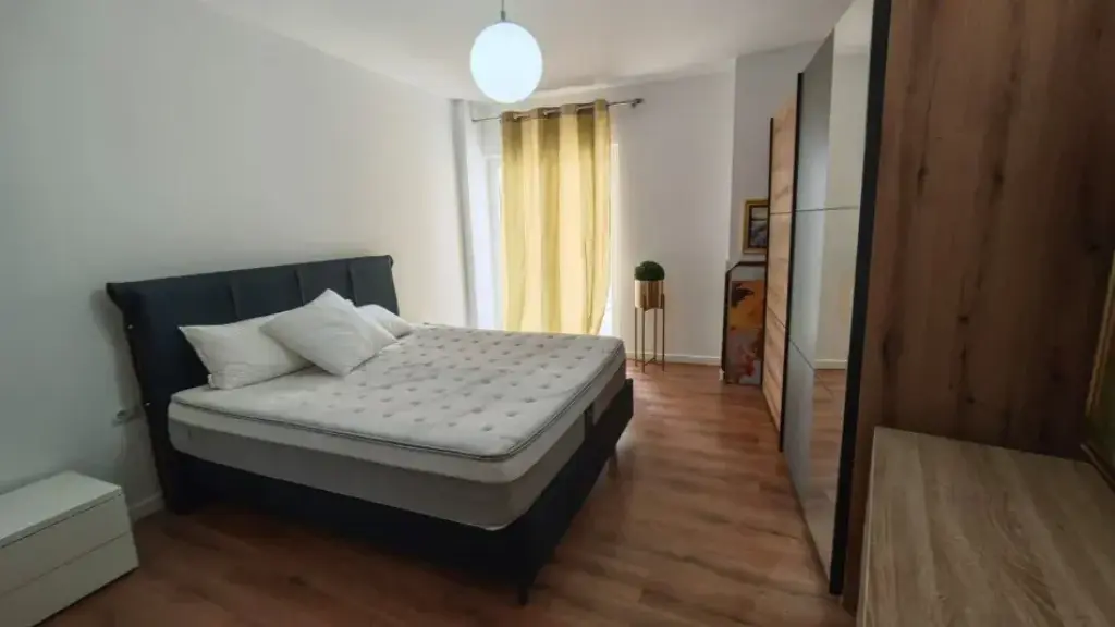Affitto | Apartament 2 + 1+2| Komuna e Parisit | 950 €/mese